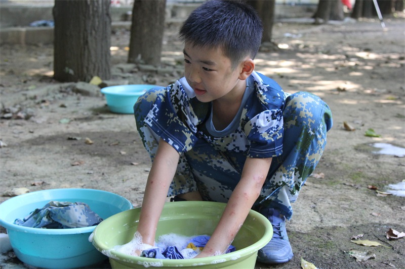 湖北武汉夏令营期间怎样和孩子联系？