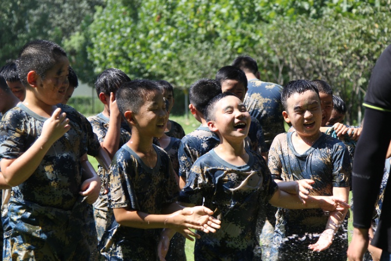 湖北正念夏令营：参加夏令营，不再让孩子有被溺爱的感觉