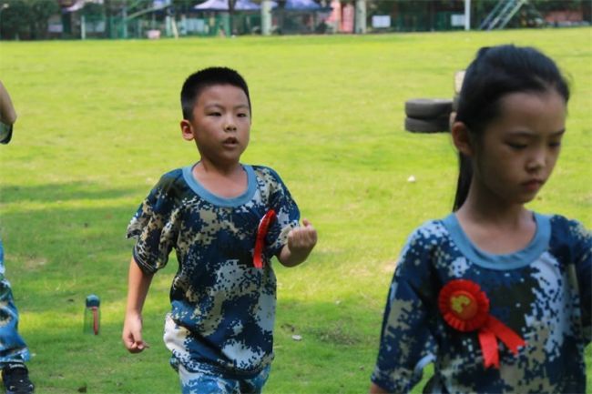 湖北正念夏令营:为什么推荐暑假带孩子参加夏令营?