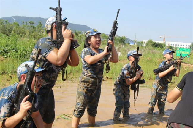 湖北正念夏令营：暑假孩子参加特种兵夏令营好不好?