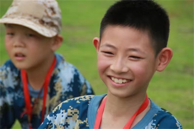[武汉军事夏令营]湖北正念夏令营：如何选择靠谱的青少年军事夏令营？