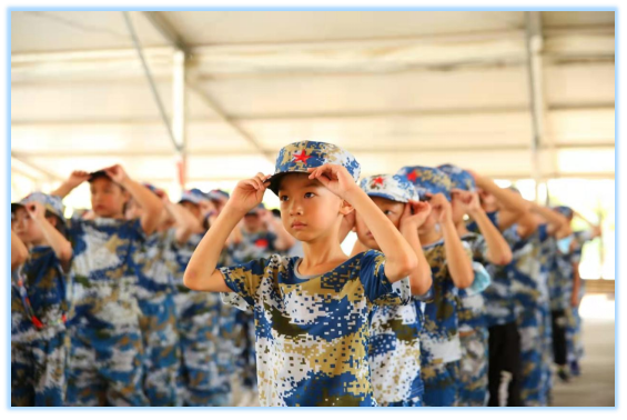 在武汉阳光领袖军事夏令营中，学生都将摒弃怎样的习惯与提升呢?