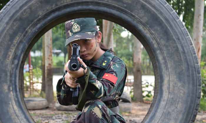 武汉阳光领袖夏令营-军事夏令营可以锻炼孩子的意志吗? 武汉阳光领袖夏令营-军事夏令营可以锻炼孩子的意志吗?