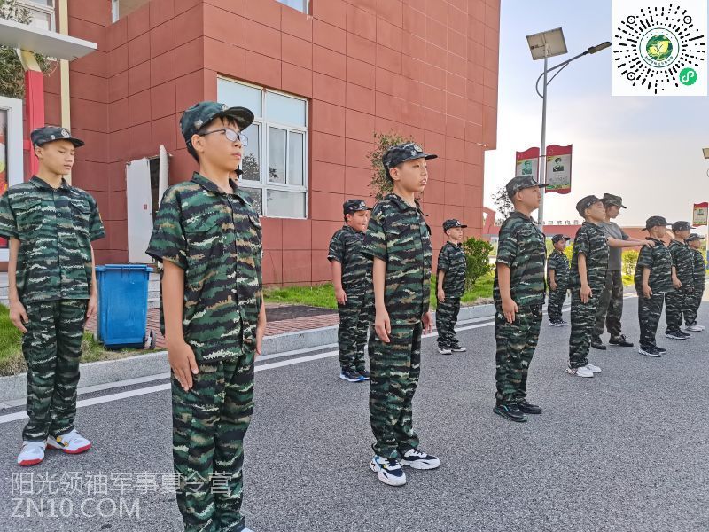 武汉阳光领袖夏令营：多动症的孩子适合参加军事夏令营吗？