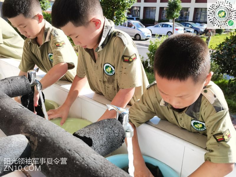 武汉阳光领袖夏令营：性格懒散的孩子适合参加军事夏令营吗？